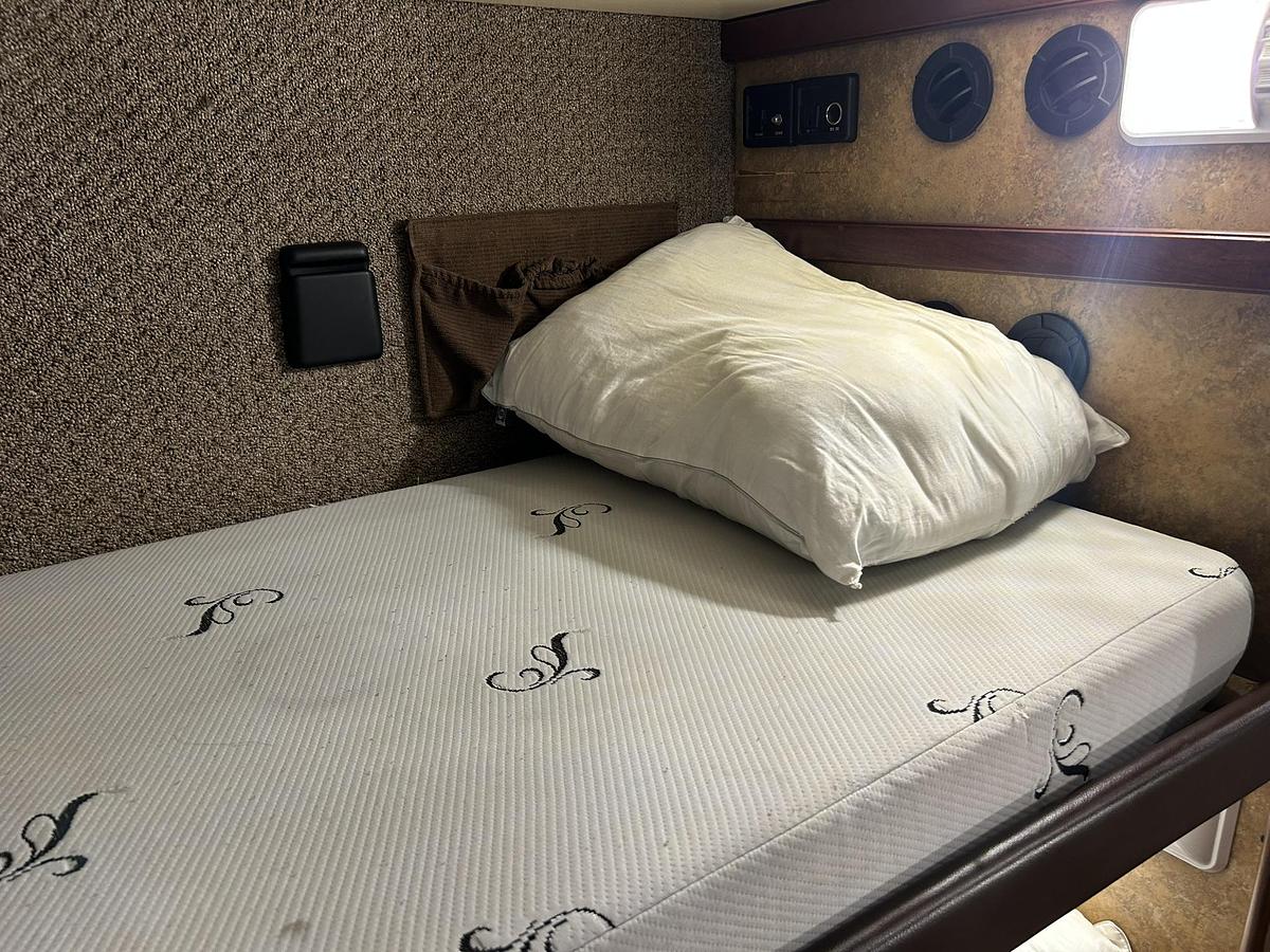 Used 2008 PREVOST XLII