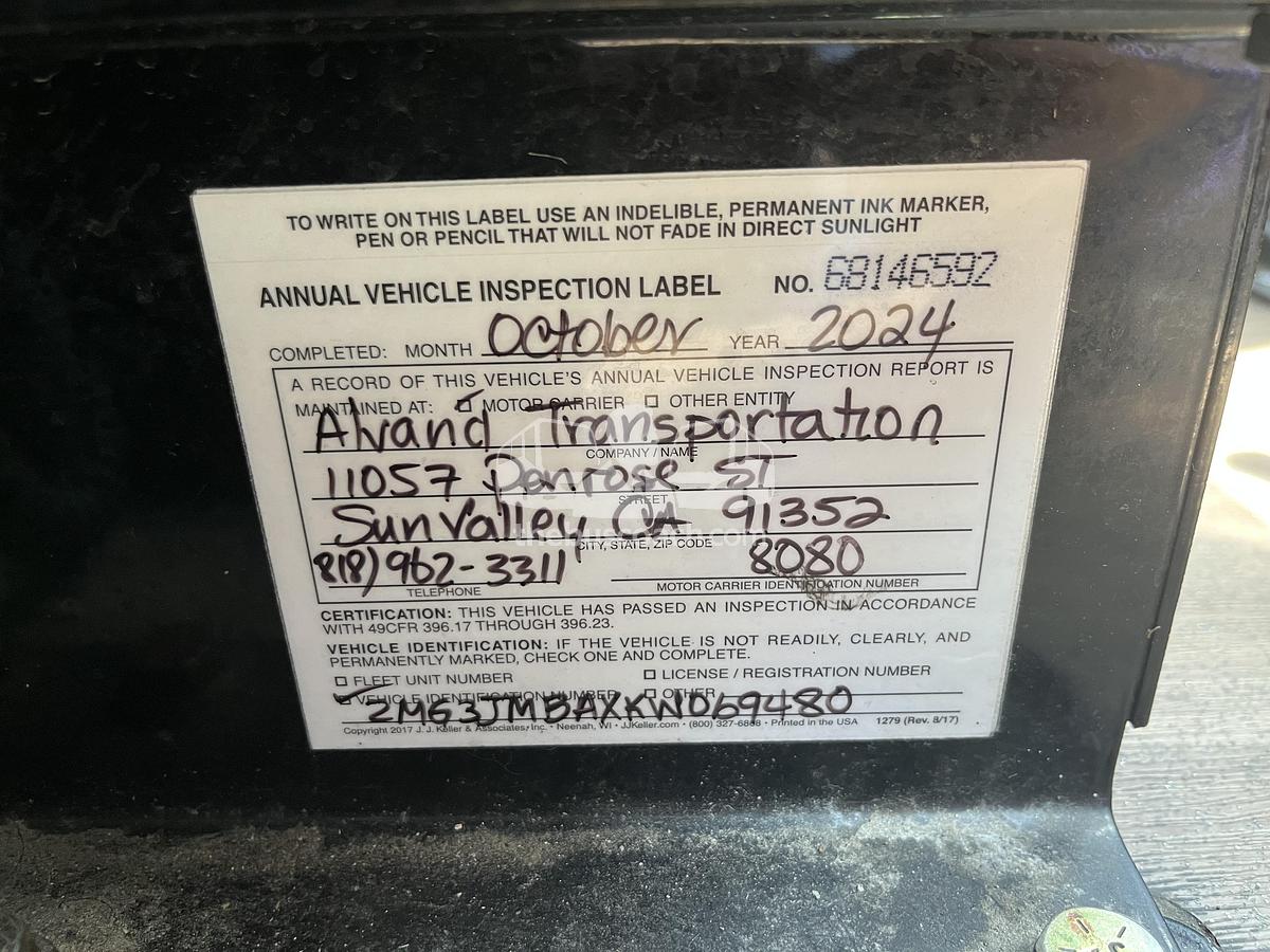 Used 2019 MCI J4500 ADA