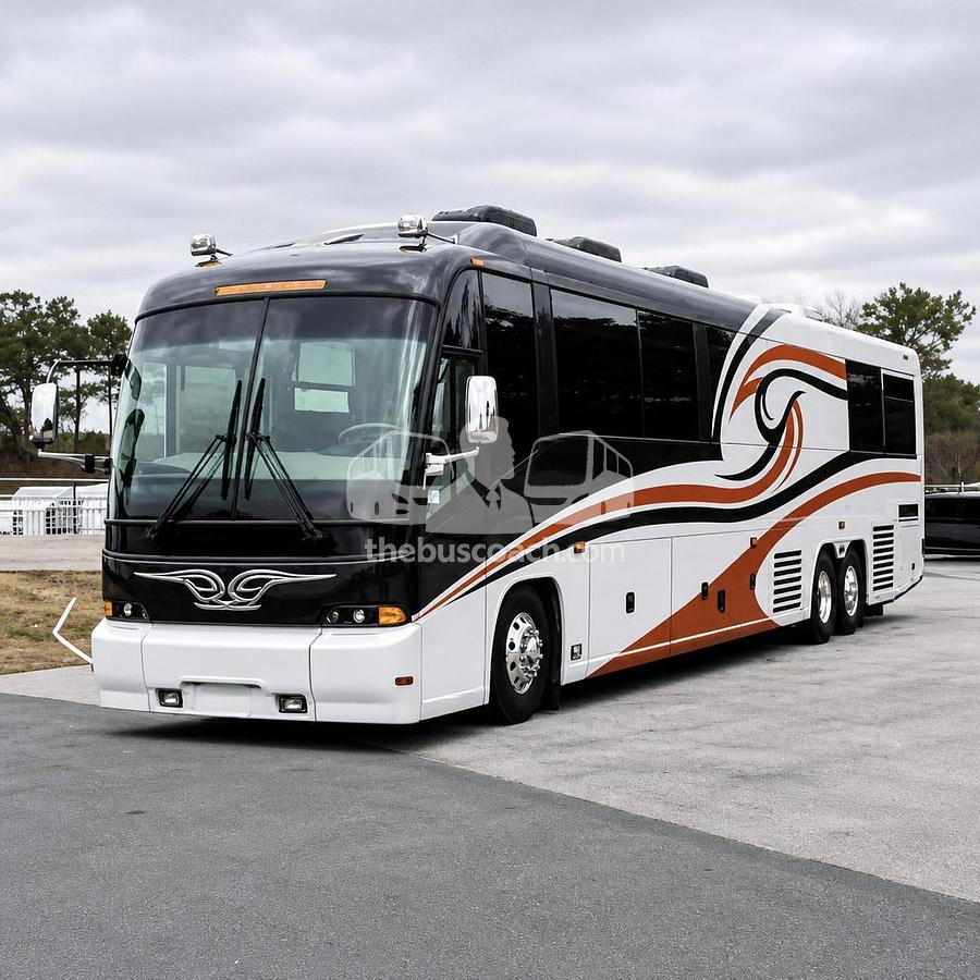 Used 2006 MCI J4500 Entertainer