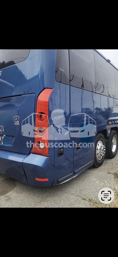 Used 2020 MCI J4500