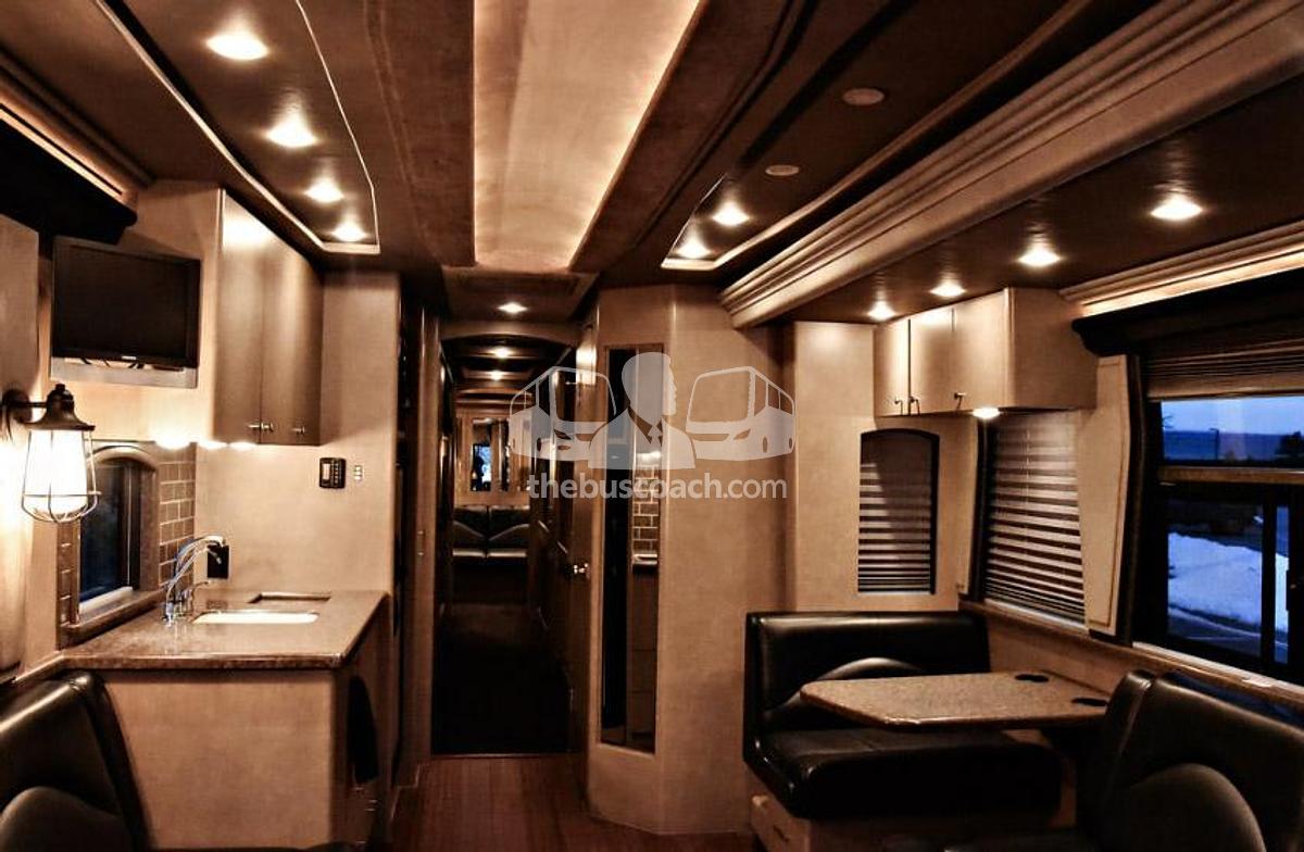 Used 2006 PREVOST XLII Entertainer Willie