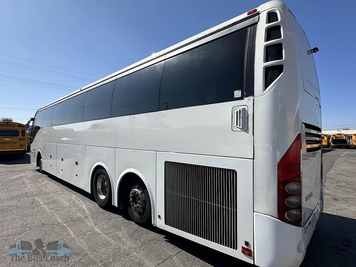 Used 2015 VOLVO 9700