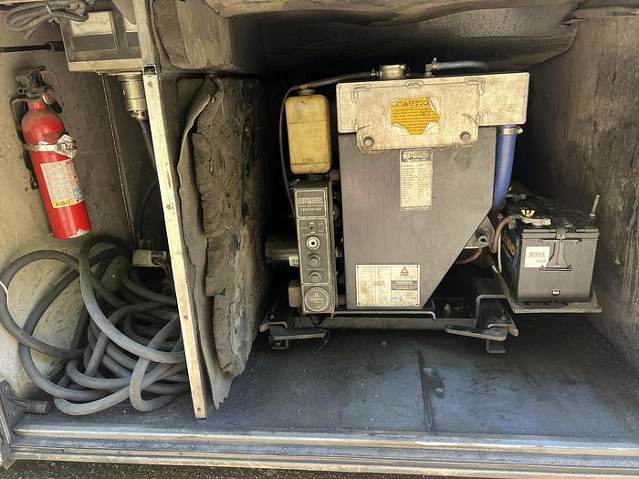 Used 2005 PREVOST XL2 Entertainer