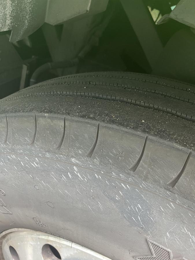 Used 2019 MCI J4500 ADA