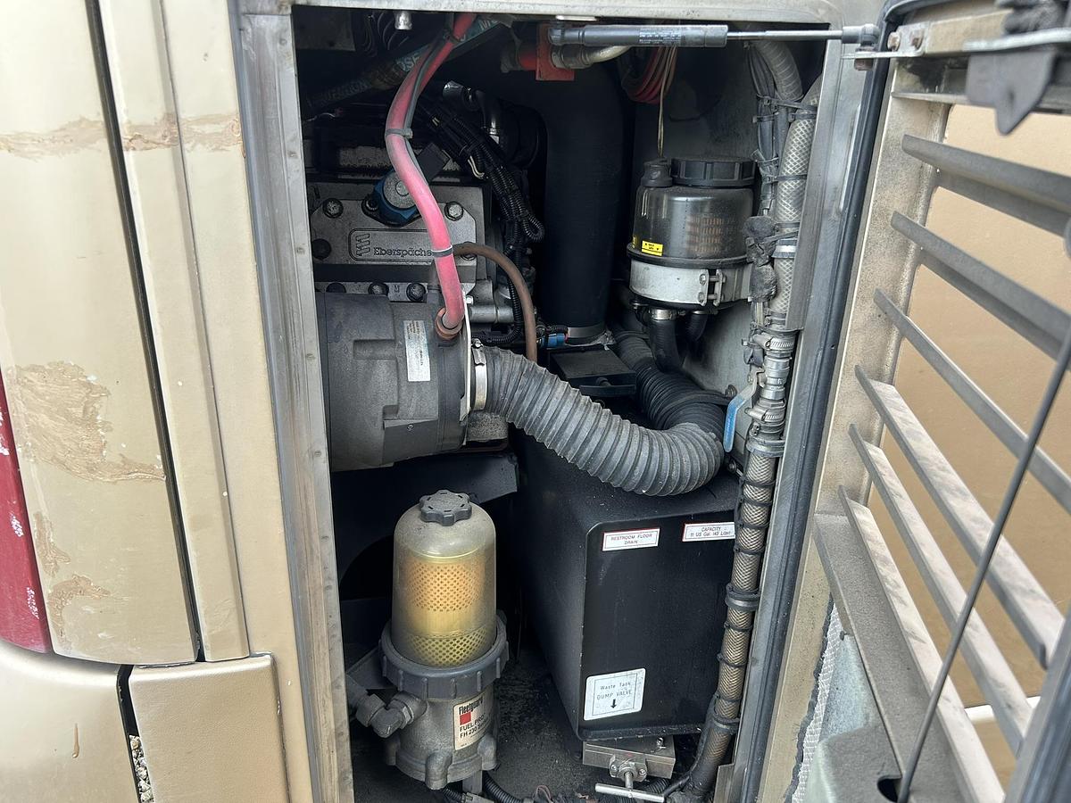 Used 2017 VAN HOOL CX35