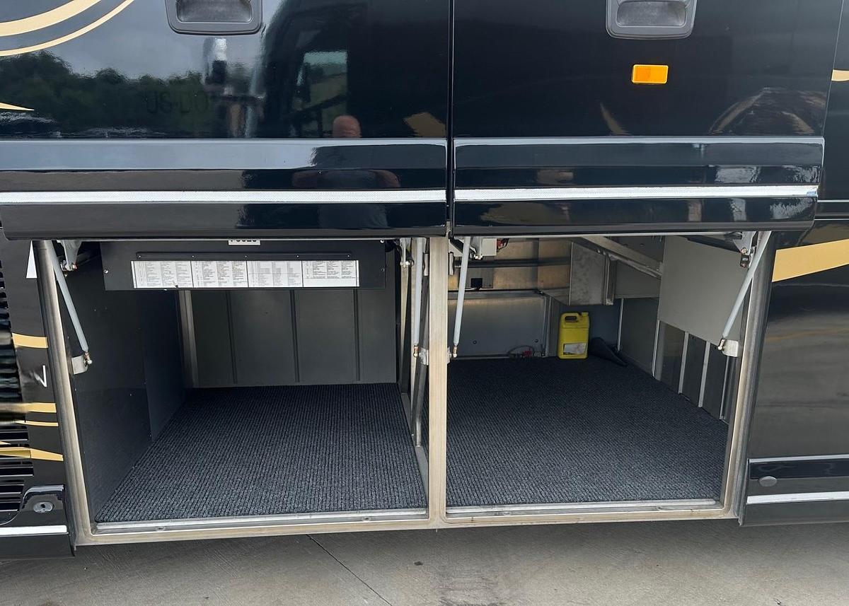 Used 2018 VAN HOOL CX35