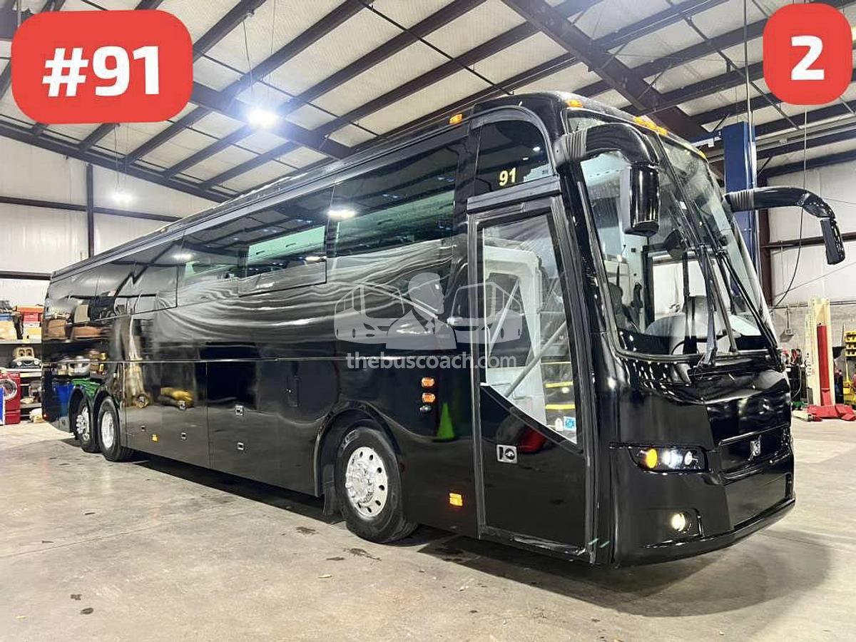 Used VOLVO 9700