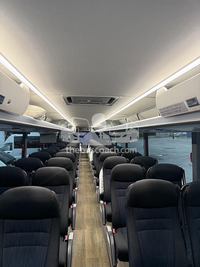 Used 2019 VAN HOOL CX45