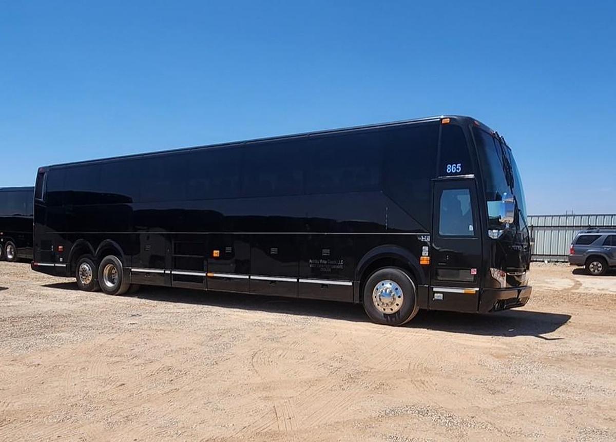Used 2015 PREVOST H3-45