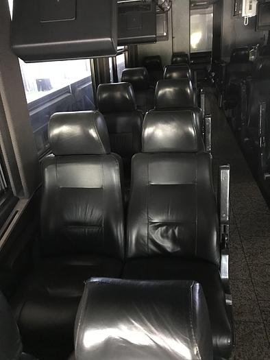 Used 2006 MCI E4500 Conv