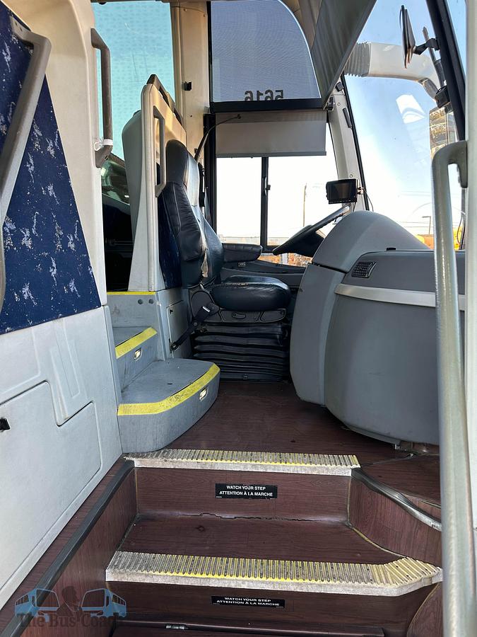 Used 2015 VOLVO 9700