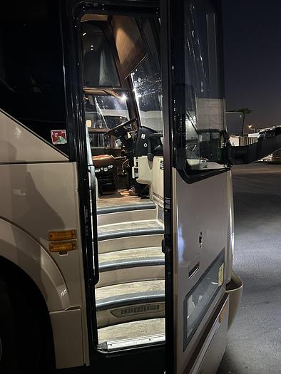 Used 2013 PREVOST H3-45