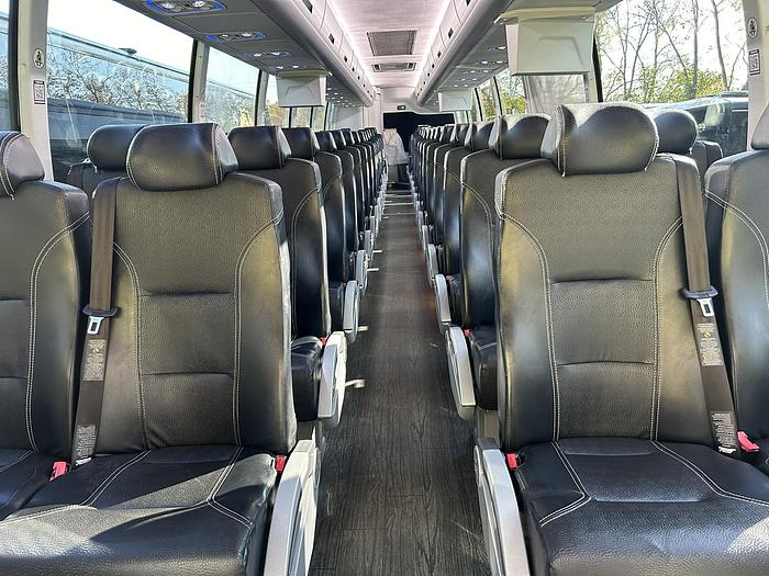 Used 2018 VOLVO 9700