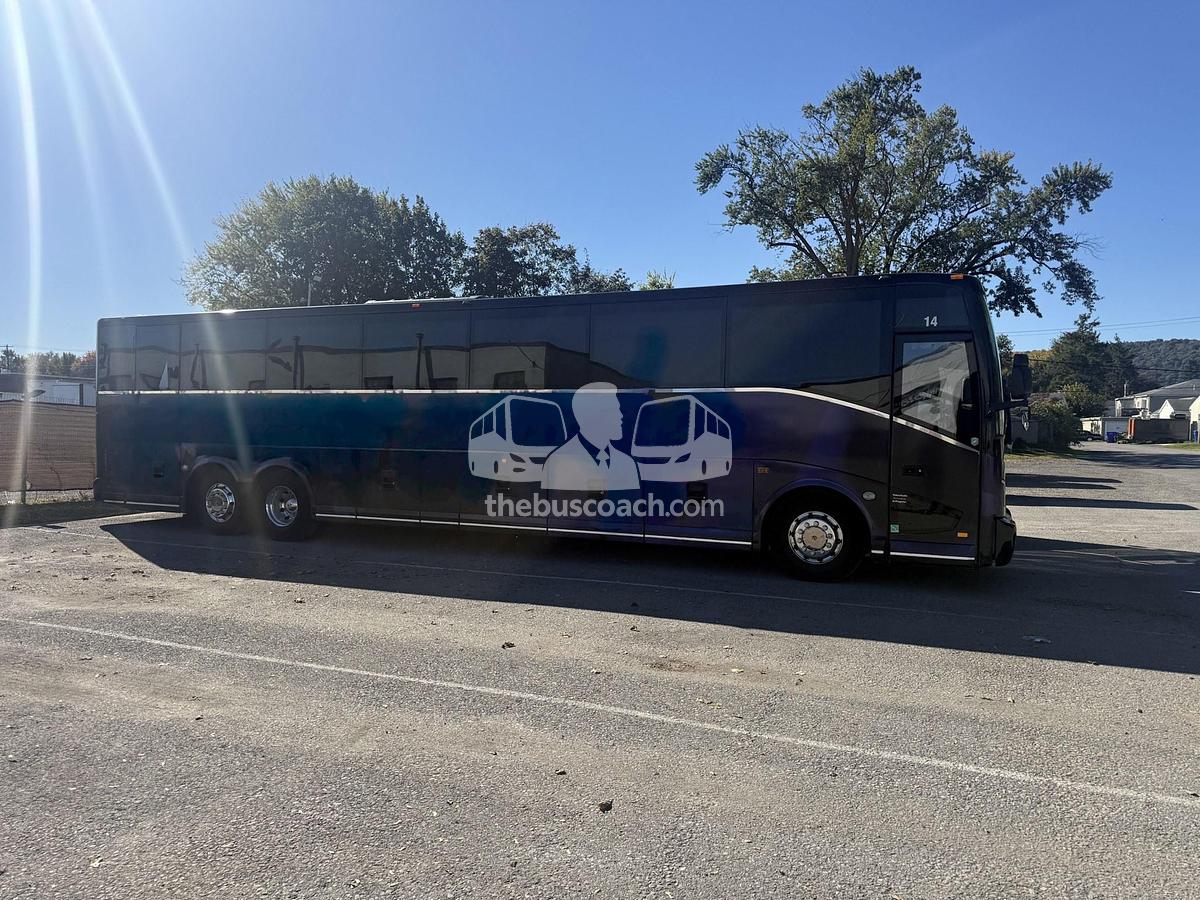 Used 2019 VAN HOOL CX45