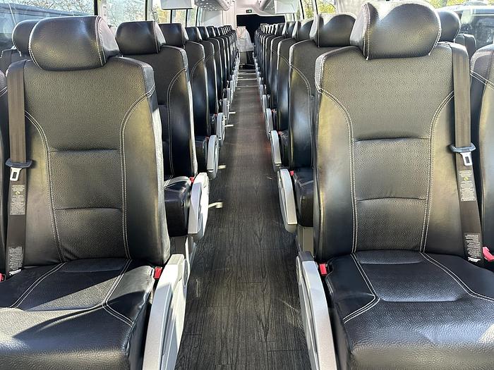 Used 2018 VOLVO 9700