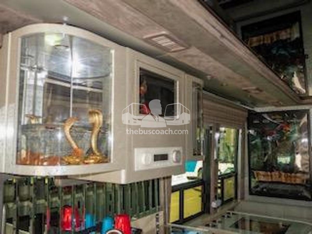 Used 1999 VAN HOOL T945