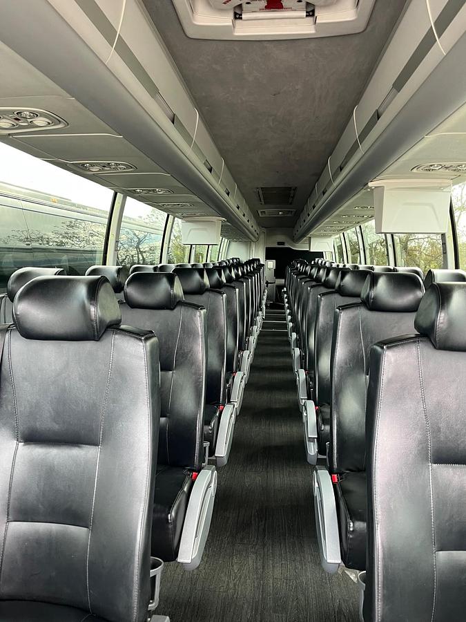 Used 2018 VOLVO 9700