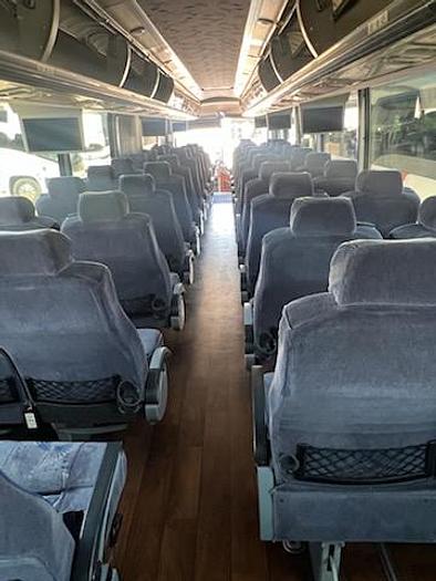 Used 2014 MCI J4500 ADA