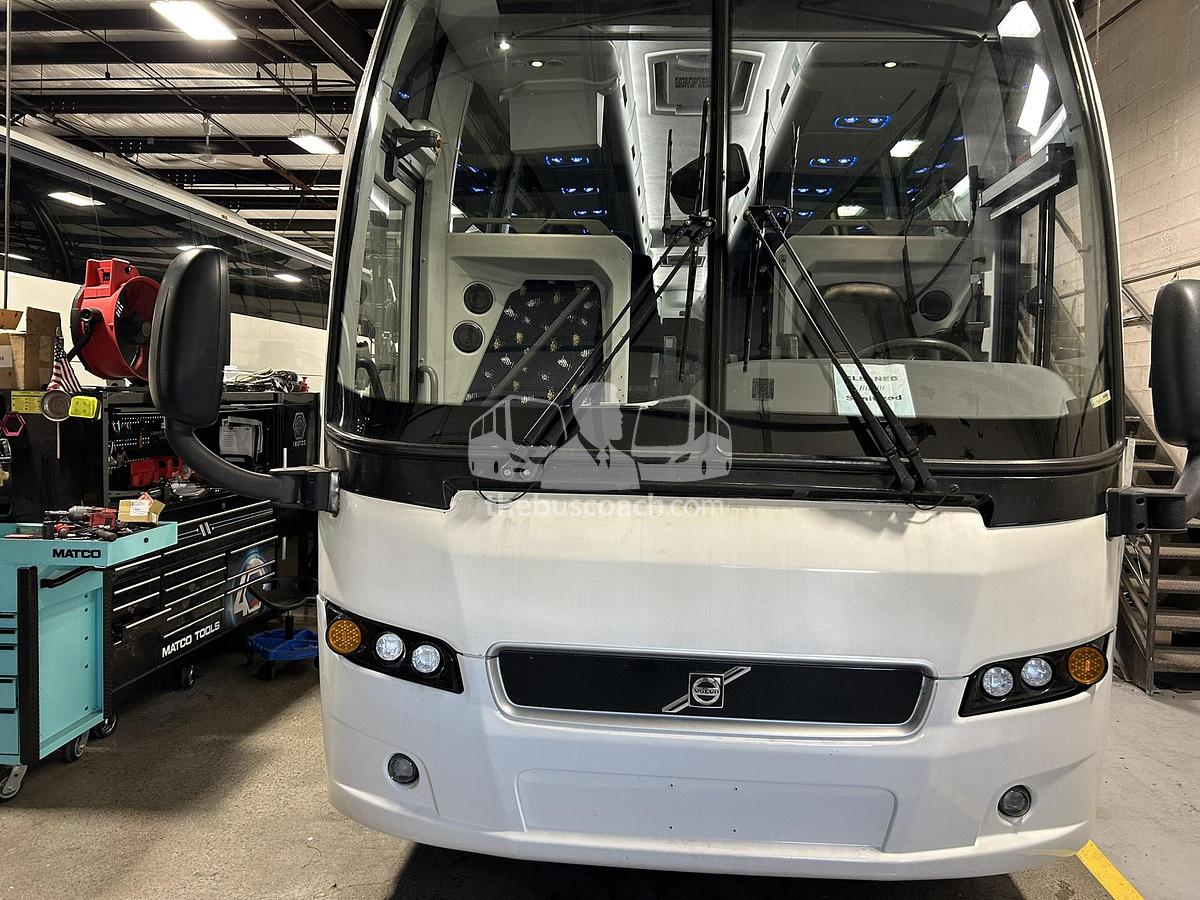 Used 2019 VOLVO 9700 ADA