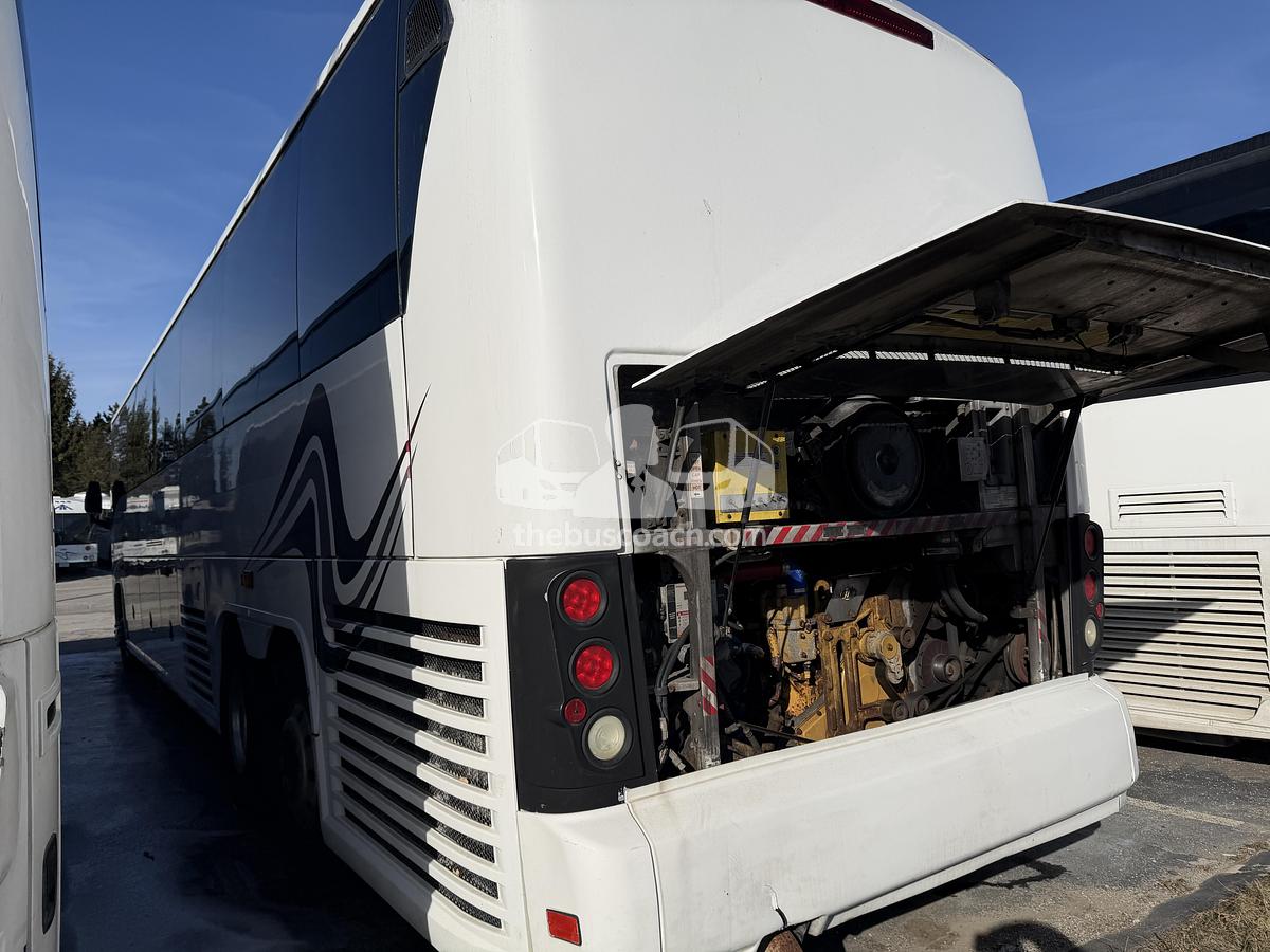 Used 2006 MCI J4500