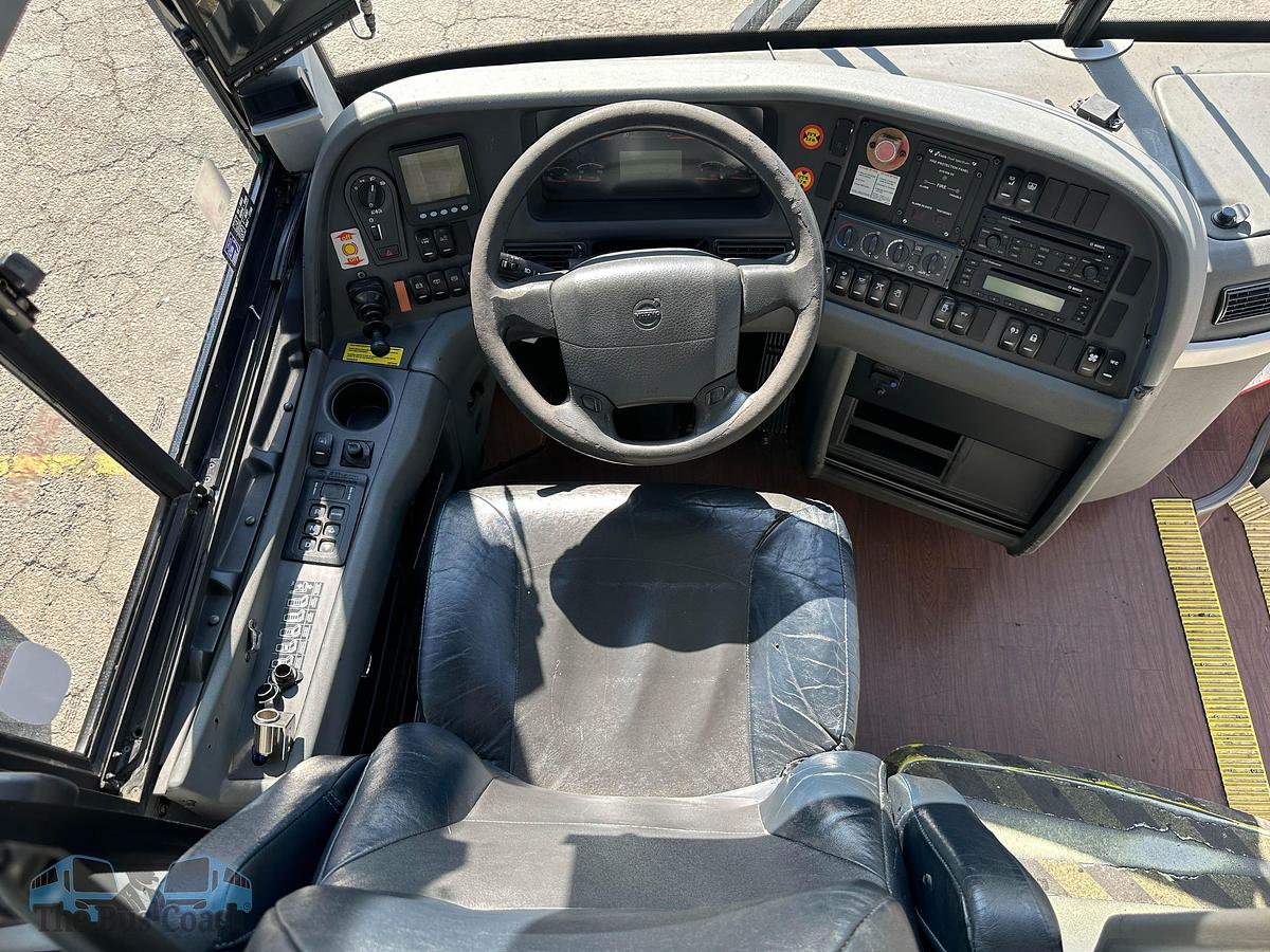 Used 2015 VOLVO 9700