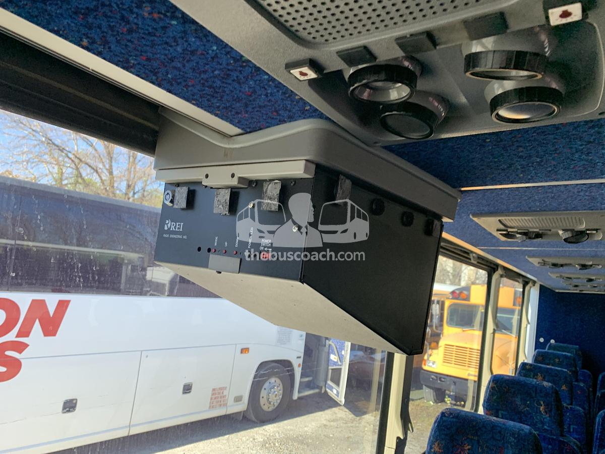 Used 2003 MCI D4500