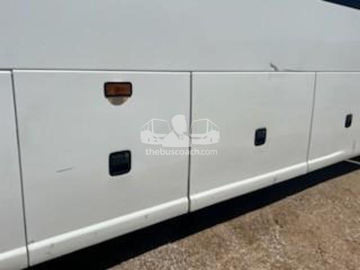 Used 2016 MCI J4500