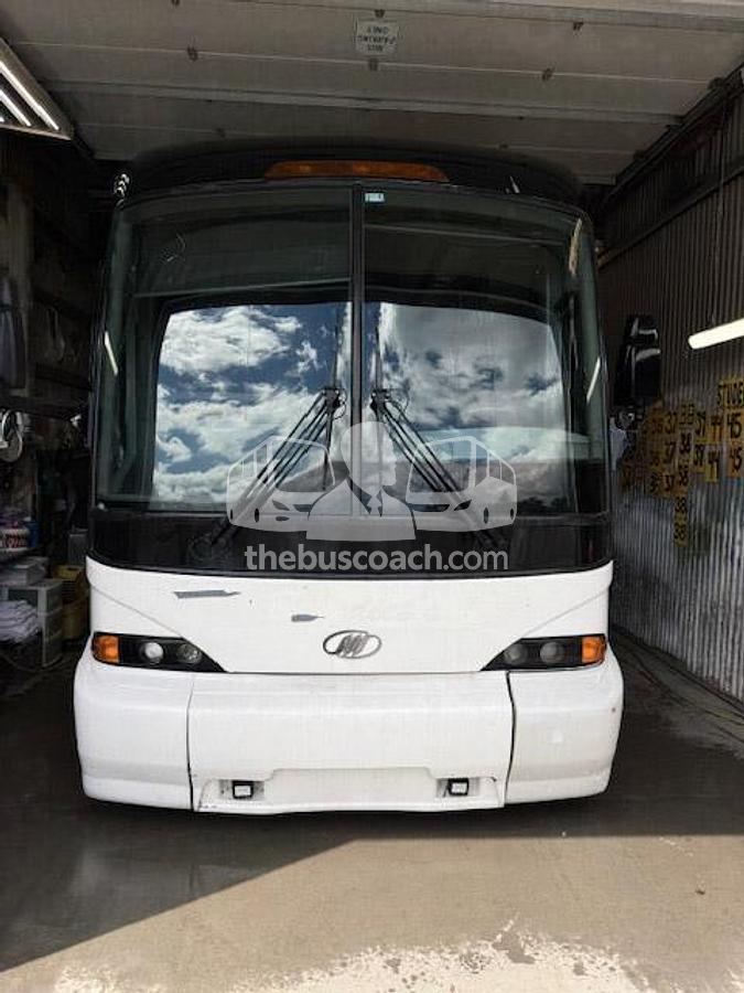 Used 2004 MCI J4500