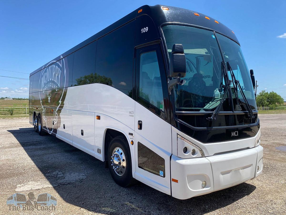 Used 2015 MCI J4500