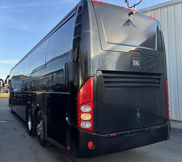 Used 2018 VOLVO 9700