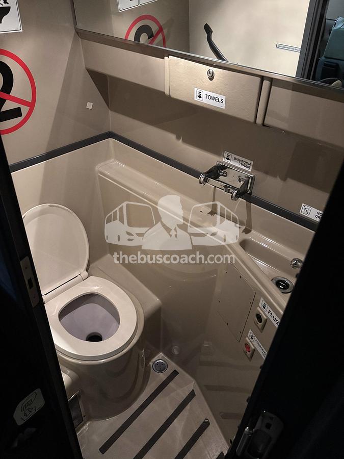 Used 2008 PREVOST H3-45