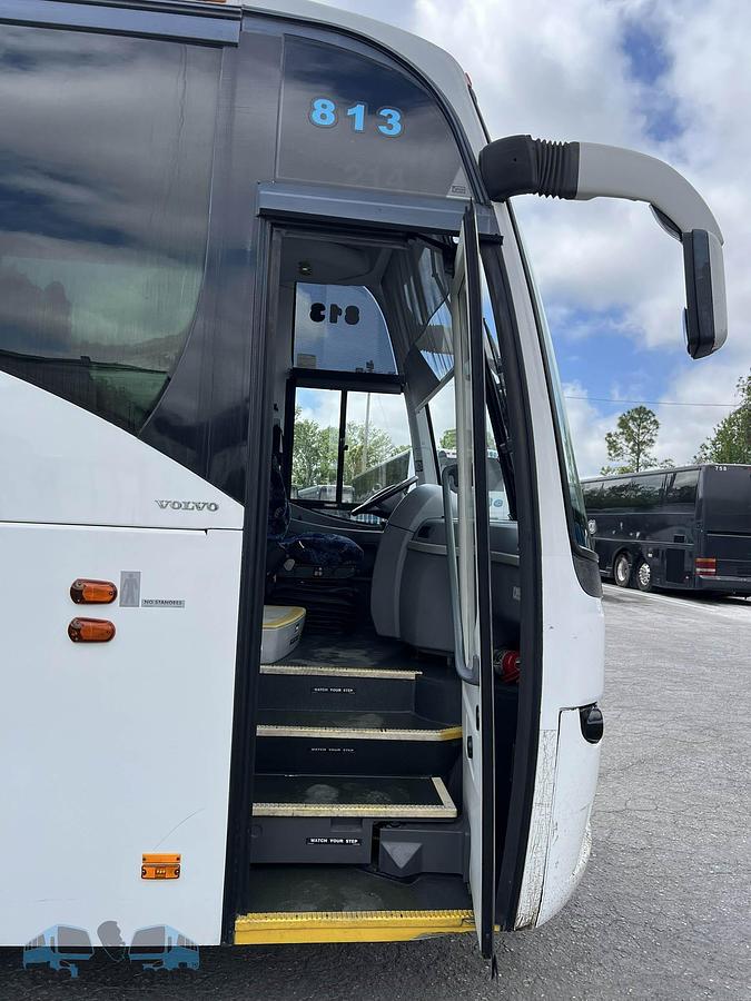 Used 2013 VOLVO 9700