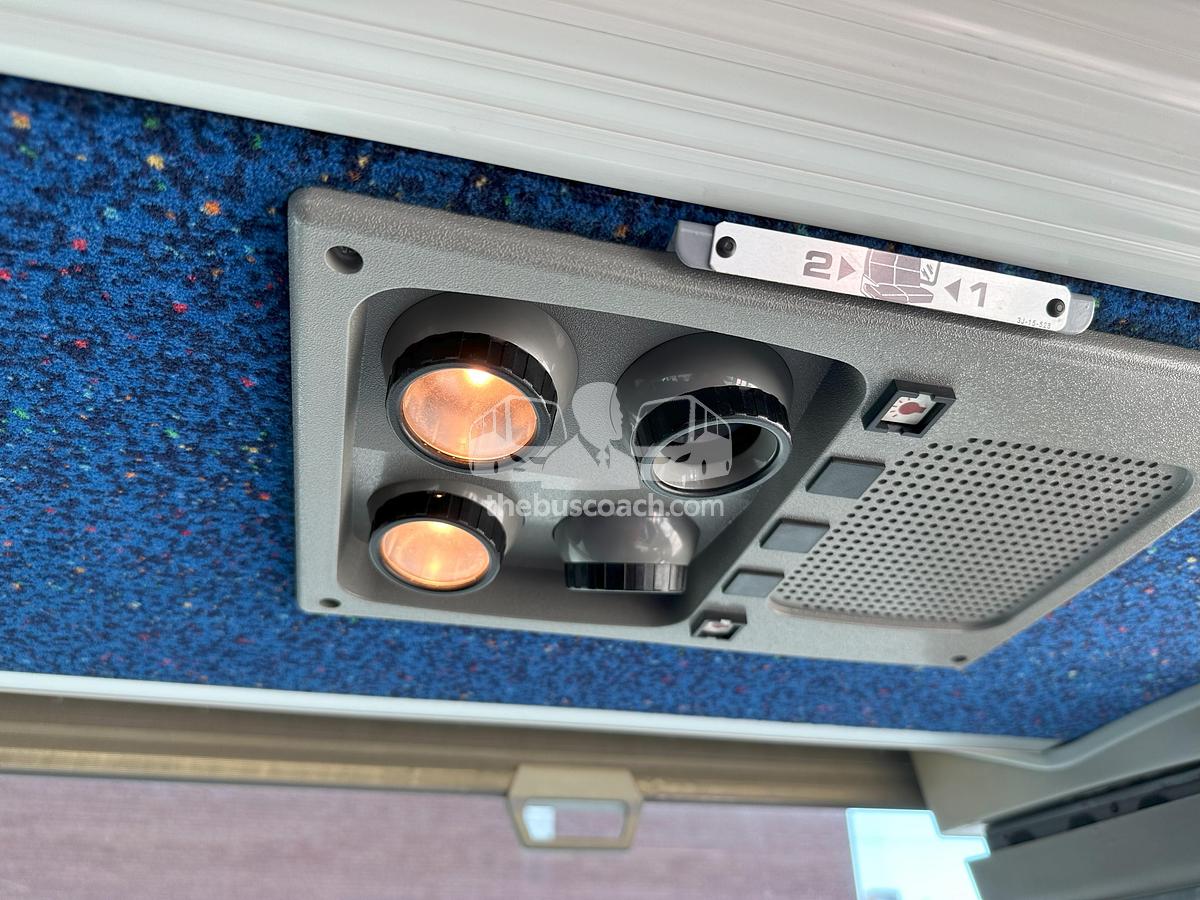 Used 2003 MCI D4500