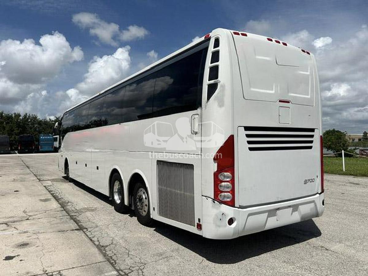 Used 2013 VOLVO 9700