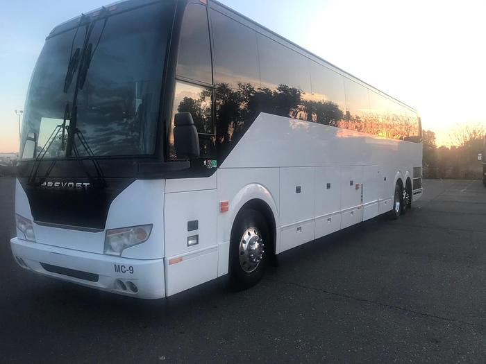 Used 2016 PREVOST H3-45