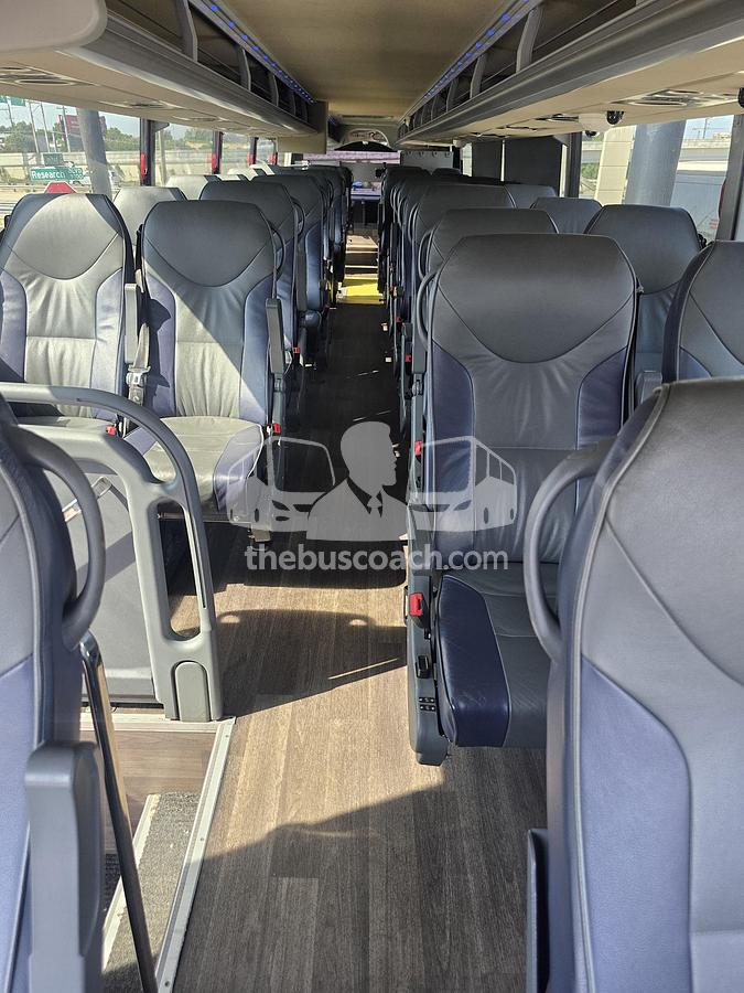 Used 2017 VAN HOOL TD925