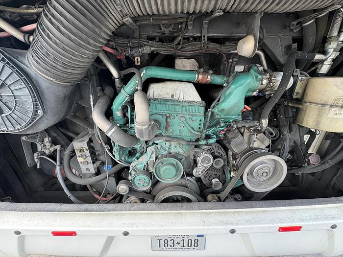 Used 2018 VOLVO 9700