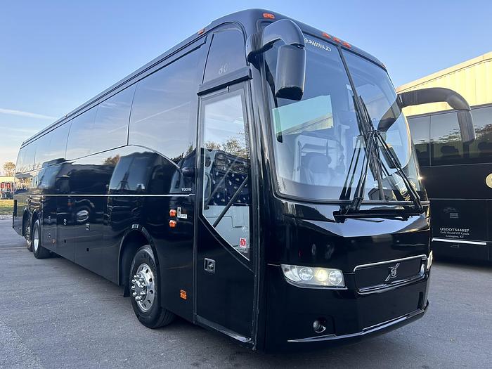 Used 2018 VOLVO 9700
