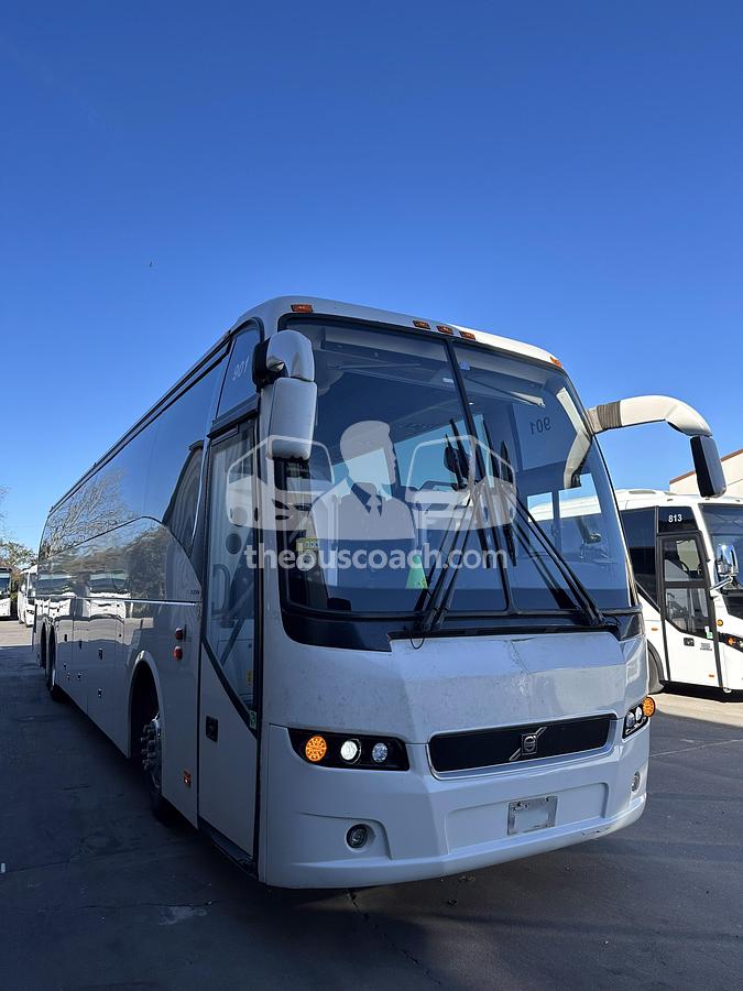 Used 2017 VOLVO 9700