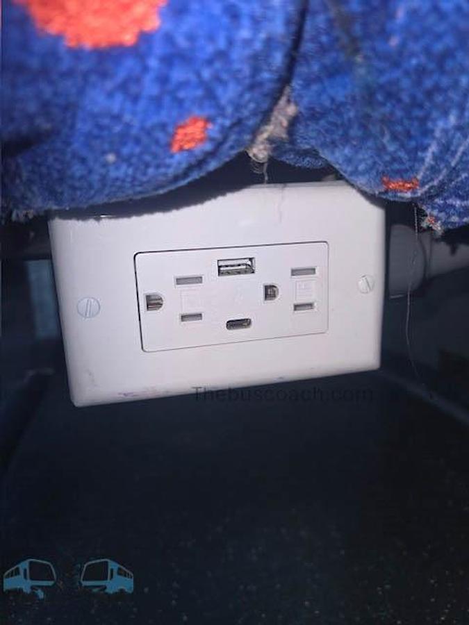 Used 2003 PREVOST H3-45