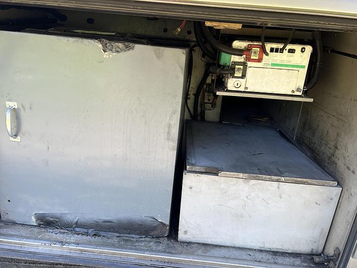 Used 2005 PREVOST XL2 Entertainer