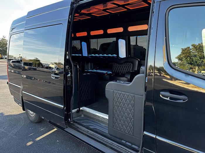 Used 2022 MERCEDES BENZ Sprinter 2500