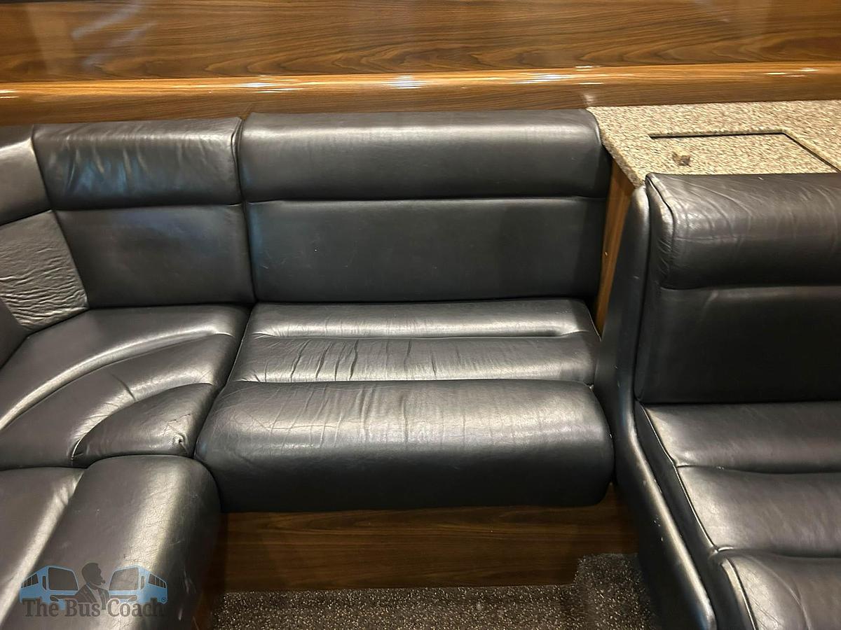 Used 2008 PREVOST XLII