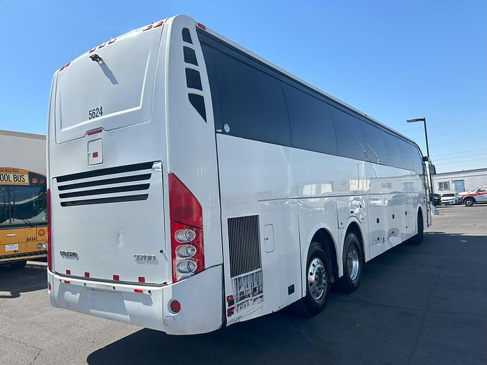 Used 2017 VOLVO 9700