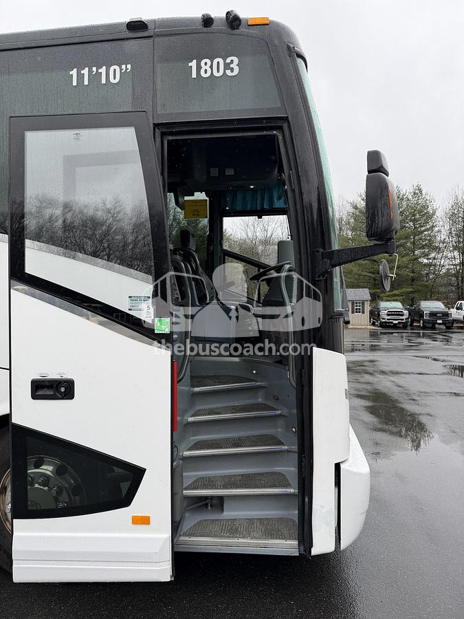 Used 2018 VAN HOOL CX45