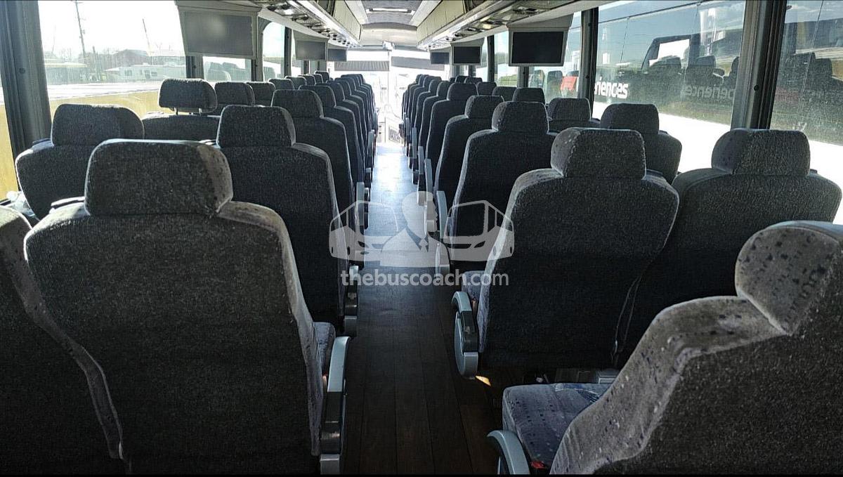 Used 2015 MCI J4500