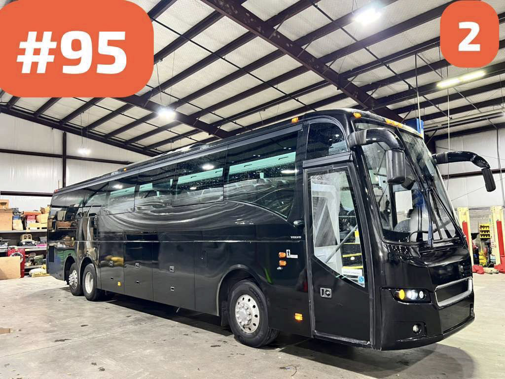 Used 2018 VOLVO 9700