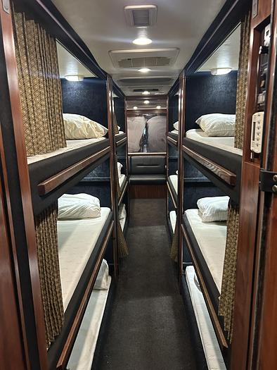 Used 2005 PREVOST XL2 Entertainer