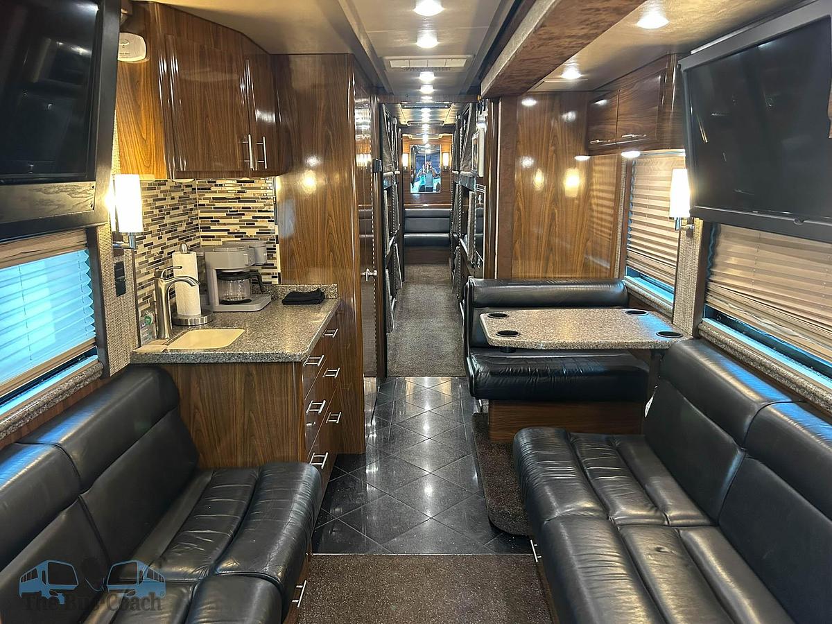 Used 2008 PREVOST XLII