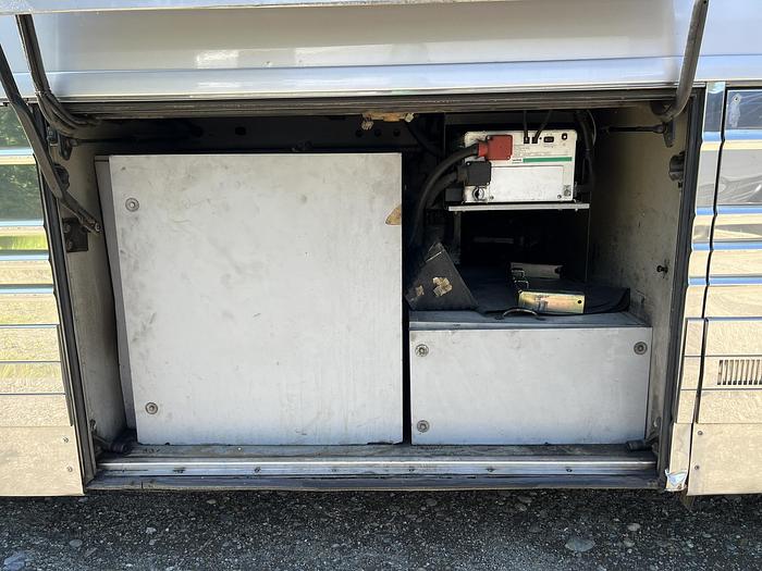 Used 2005 PREVOST XL2 Entertainer